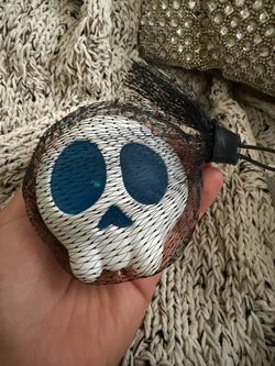 SQUISHY SKELETON