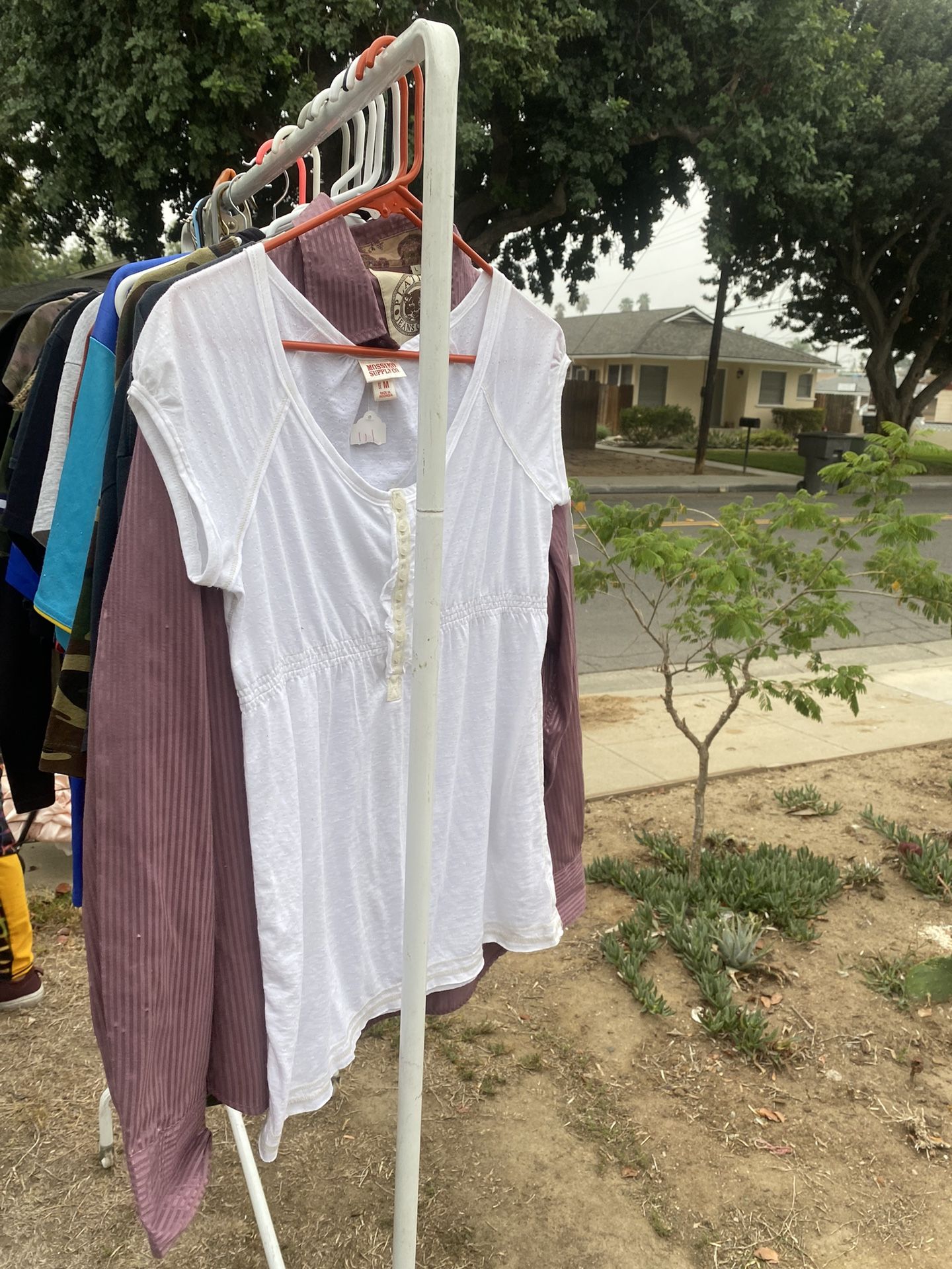 Big Yard sale Today Sunday  October 26 At 6689 Yellowstone Dr Riverside Ca