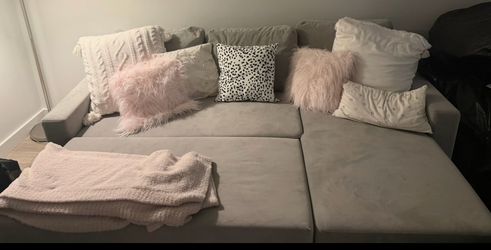 West Elm Like new London sleeper sofa