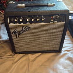 Compact 15g Guitar Amp by Fender