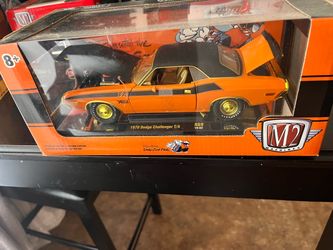 M2 chase 1970 dodge challenger 1/24