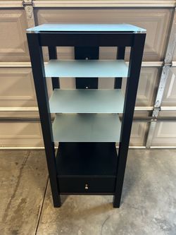 Media entertainment shelf