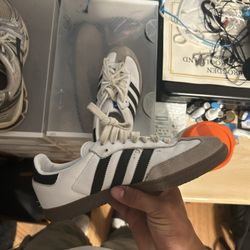 Adidas Sambas Women Size 5