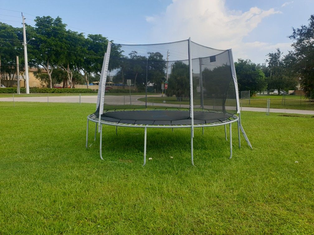 12' trampoline