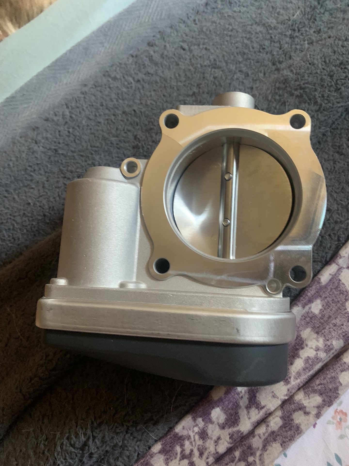 New Dodge Throttle Body For A 2008 Charger
