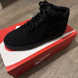Nike Court Vision Mid Size 8