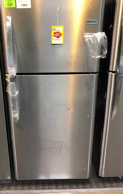Frigidaire Top Freezer Refrigerator (Model: LFTR2021TF) 4W1