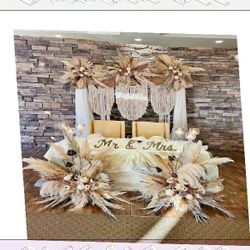 Upgrade Your Celebration with Spectacular Wedding Decor long bar