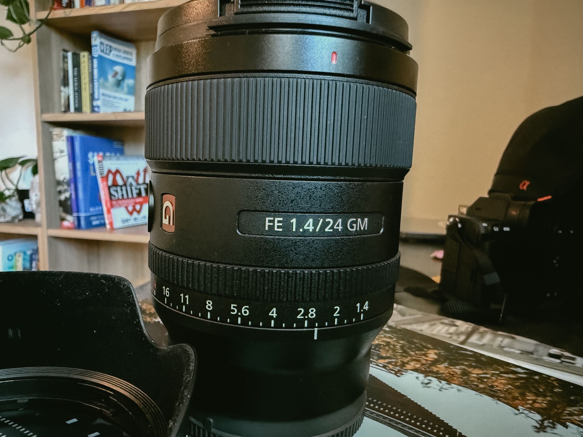 Sony FE 24mm f/1.4 G Master – Pristine/Like‑New 