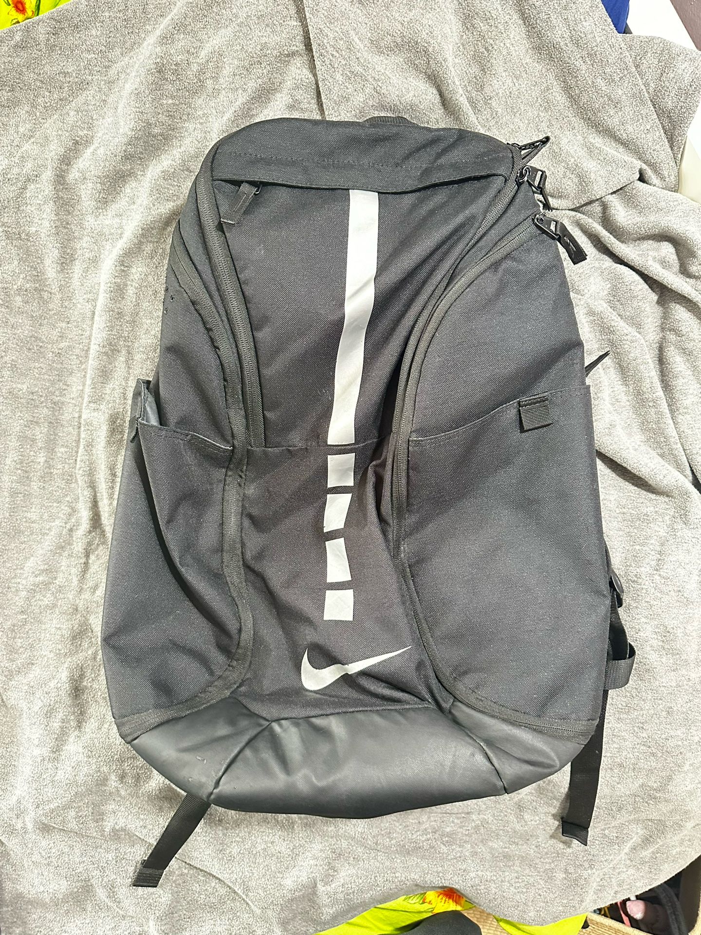 Nike Elite Hoops Pro Basketball Backpack