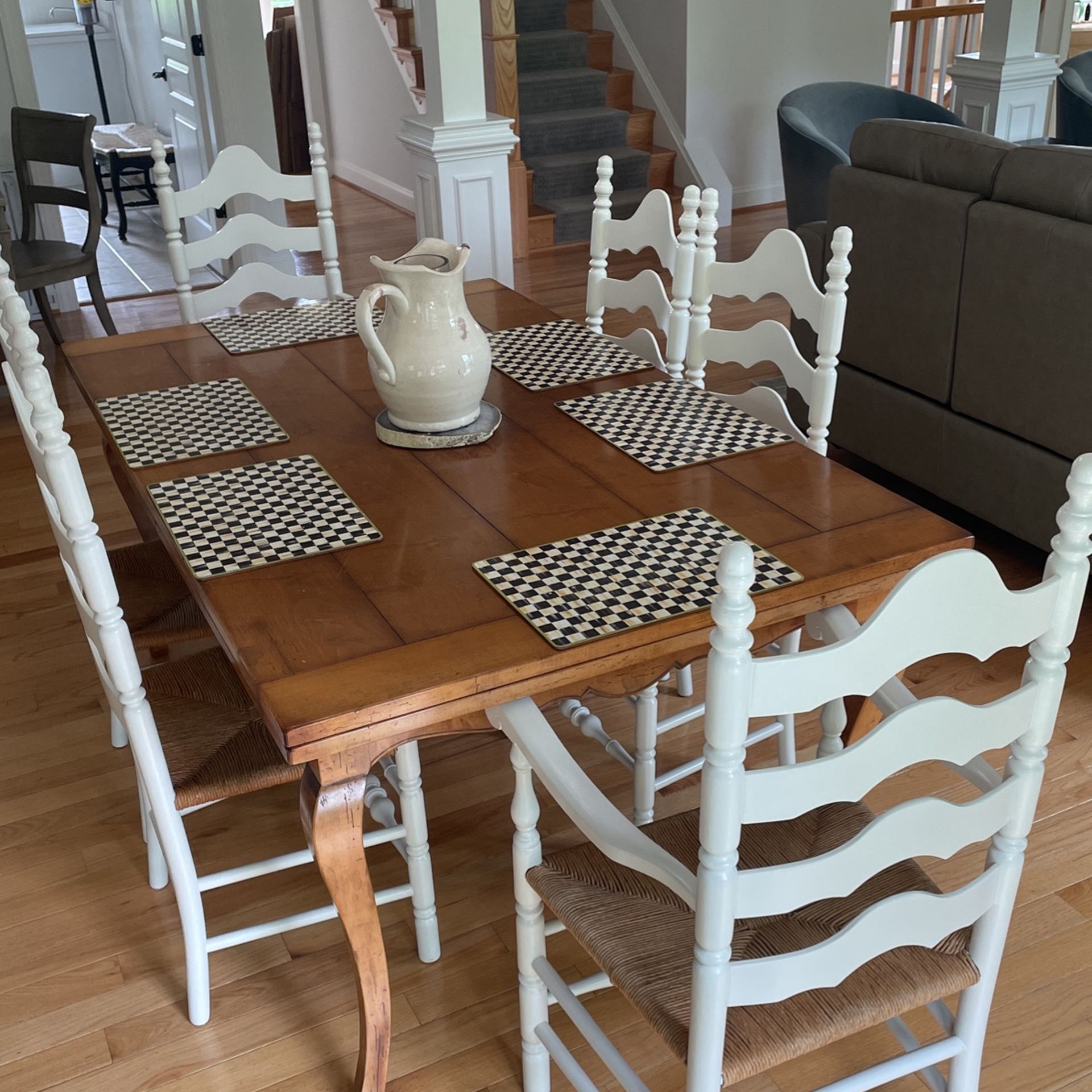 Kitchen Table And Chairs