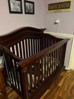 Baby bed no mattress