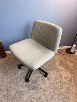 Office chair. $20!
