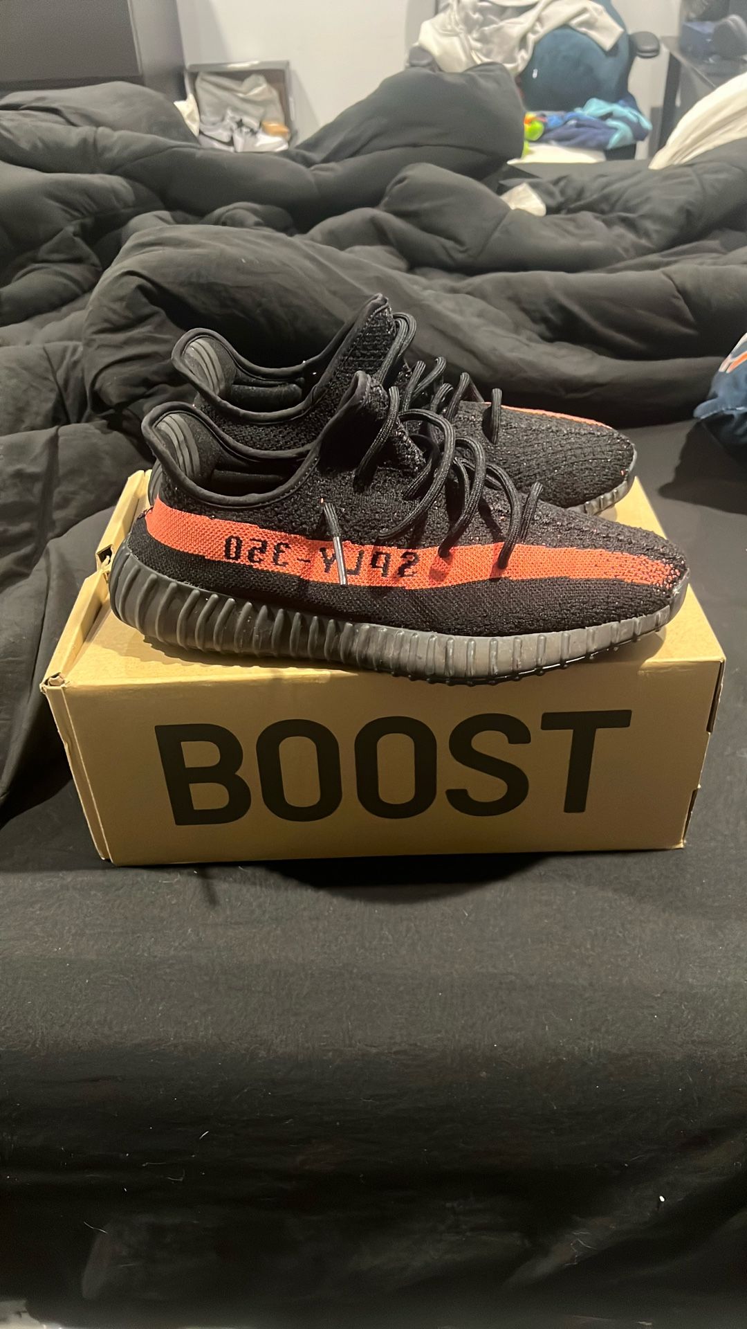 Yeezy Boost 350 V2