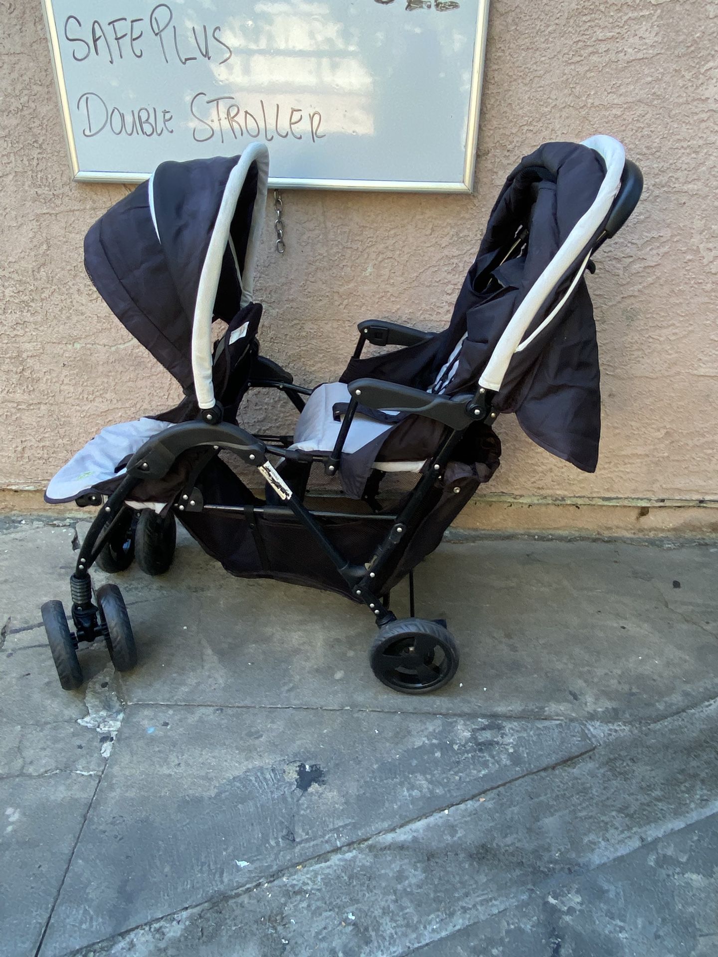 Double Stroller 