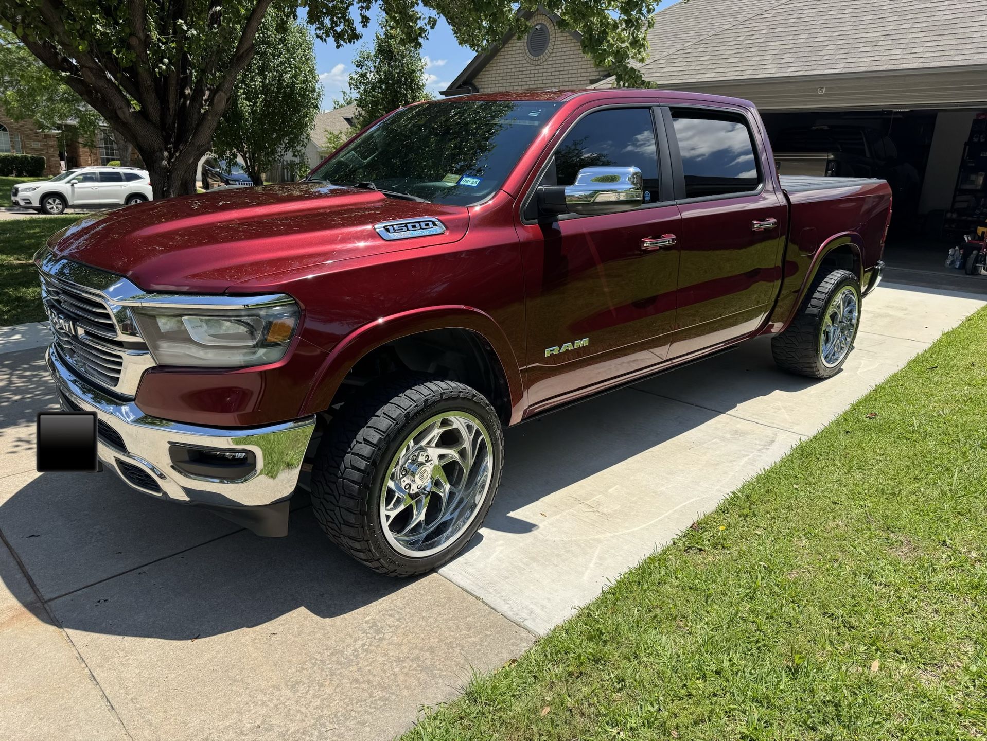 2022 Ram 1500 Laramie Crew Cab 4X2 57 BOX