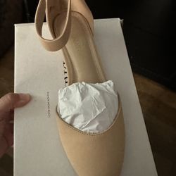 Nude Flats