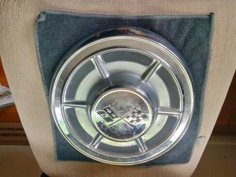 Corvette Hubcap 