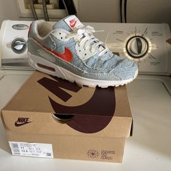 tenis  originales  de hombre #11  en exelentes condiciones  solo necesita una cinta🙈$30dls