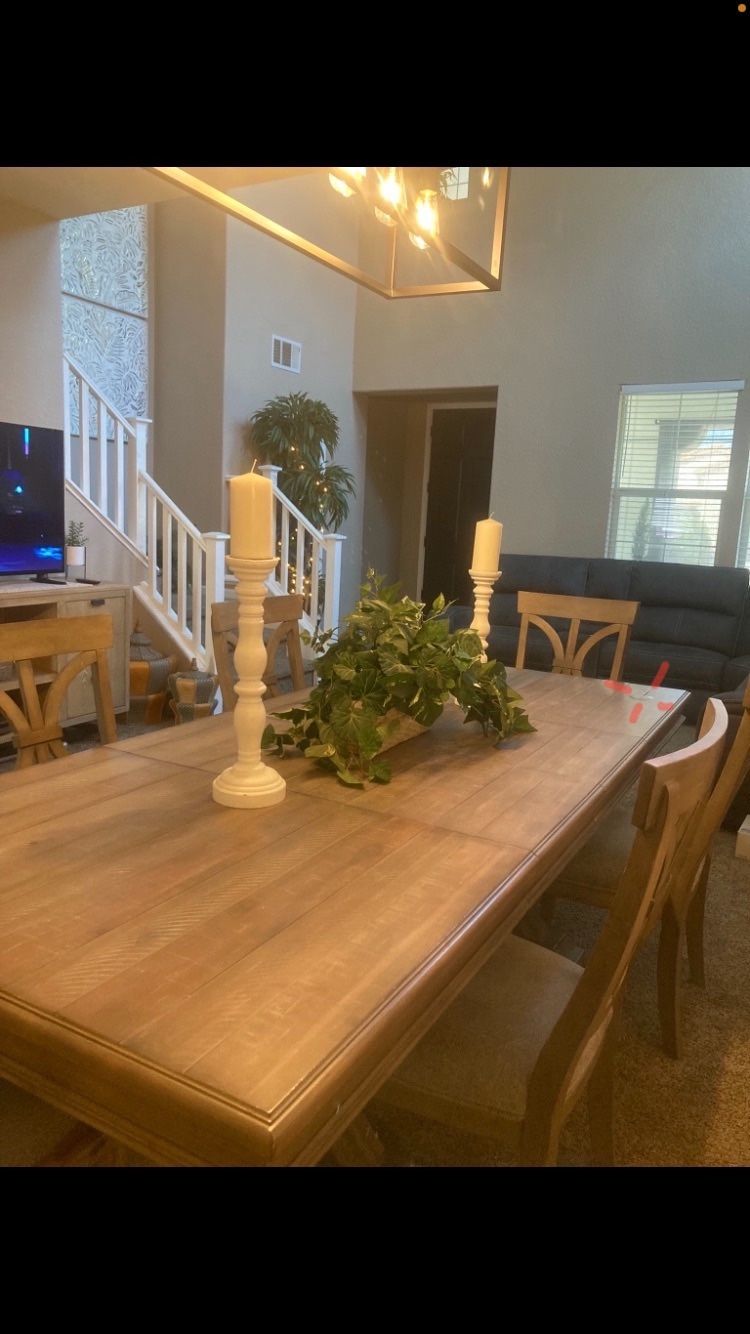 Selling Table & Chairs For $670 OBO