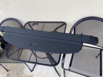 Audi Q7 2007 To 2015 Rear cargo trunk retractable tonneau cover. OEM