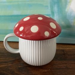 New-4-Mushroom Shaped White with Red / White Lid 