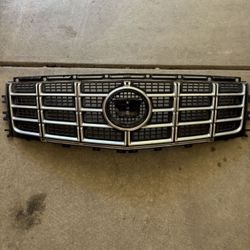 2013-2017 Cadillac XTS front grille No Emblem