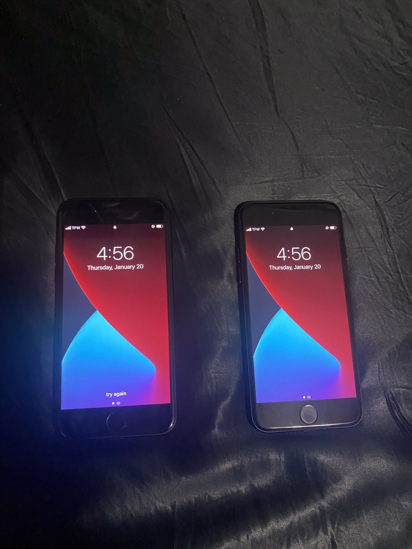 TWO iPhone 7s 32 GB Matte Black