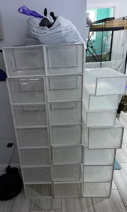 21 Sneaker display cases
