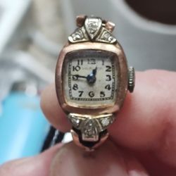 Vintage Ladies Hamilton Rose Gold And Diamonds 