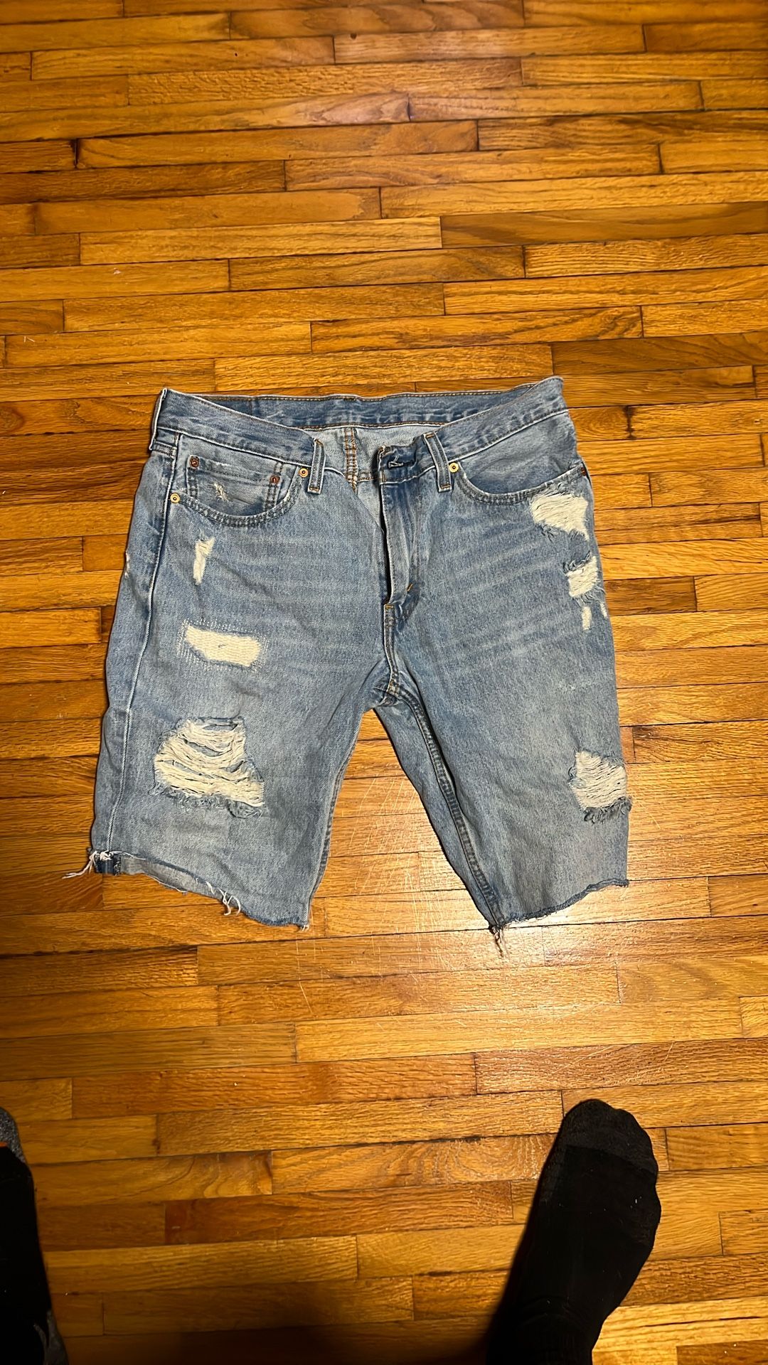 Levi Jorts
