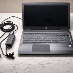 HP Pavilion Laptop i5 / Fast / Ready to Use / Clean 