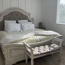 King Bed Set/ Mattress Included, 2 Night stands