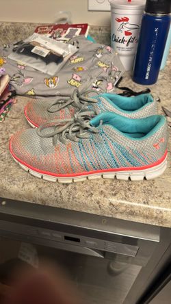 Women’s Sneakers