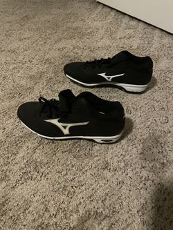 Mens Mizuno Metal Baseball Cleats Mens Size 11.5