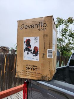 Evenflo Gold Shyft stroller