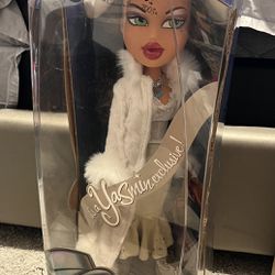 Large Bratz Yasmin Exclusive Doll 24" Collector's Edition