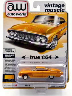 Auto World 1:64 Scale Diecast Model - 1961 Dodge Dart Phoenix Lowrider