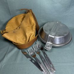 Vintage Boy Scouts of America Regal Mess Kit & Canteen With Canvas Pouch & Strap