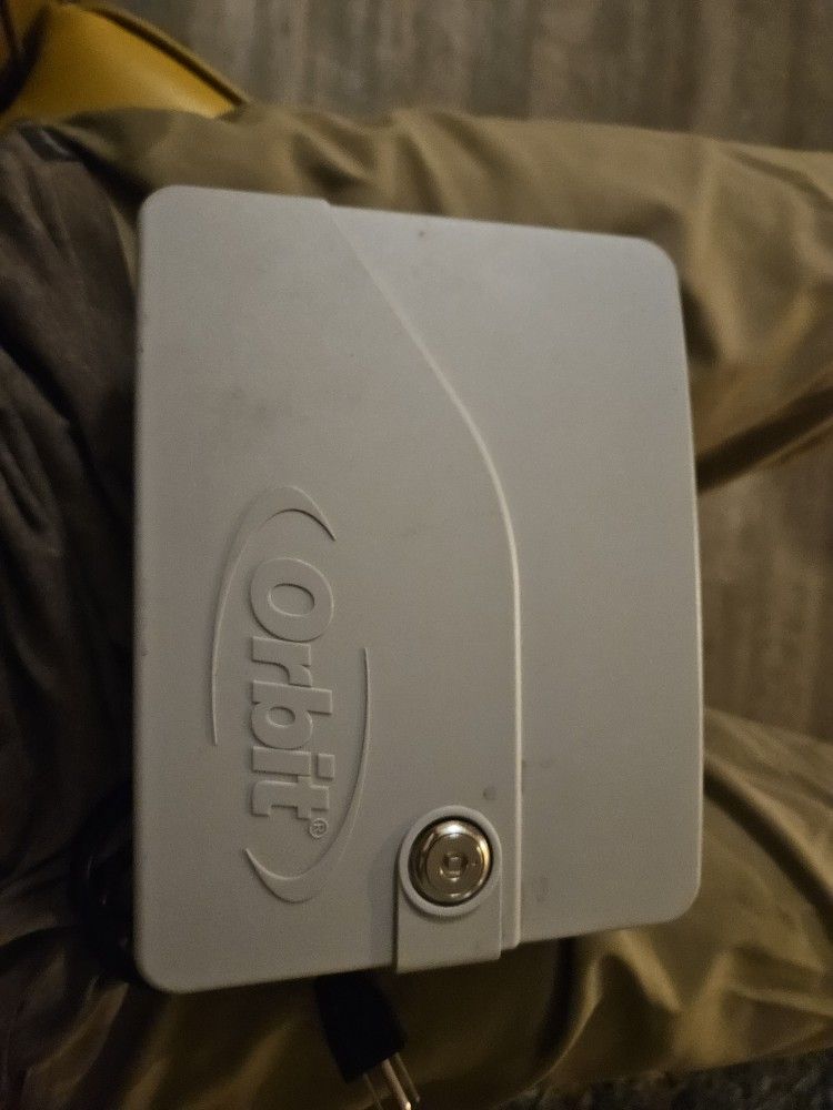 Orbit B-hyve Programmable 12 Zone WiFi Sprinkler Timer