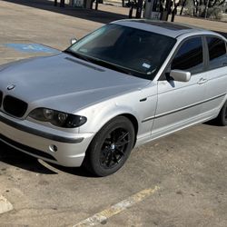 2003 BMW 325i