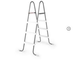 Brand new pool ladder