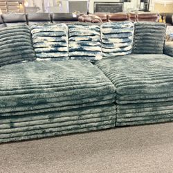 Beautiful Grey Plush Sofa Sectional Available Crazy Deal Only $999 (Huge Savin)