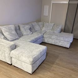 U Shaped Sectional