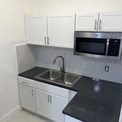 Studio Apartment / Efficiency