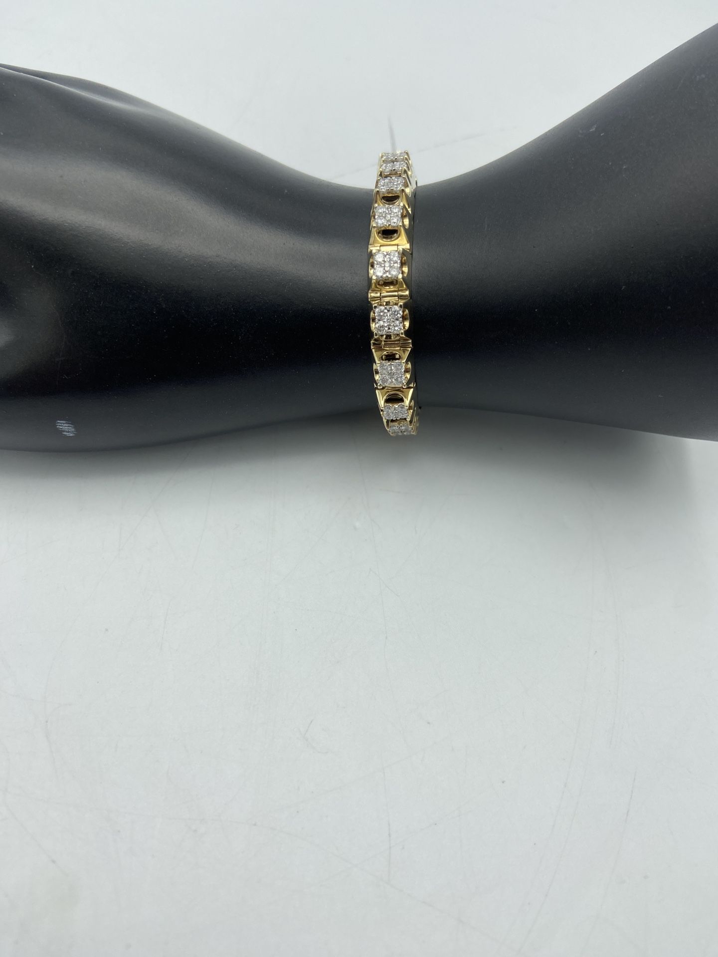 10kt Yellow Gold 4.00cttw Diamond Bracelet 9”