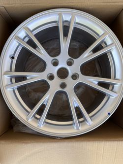 Tesla 19” Gemini Wheel Wheelership NEW