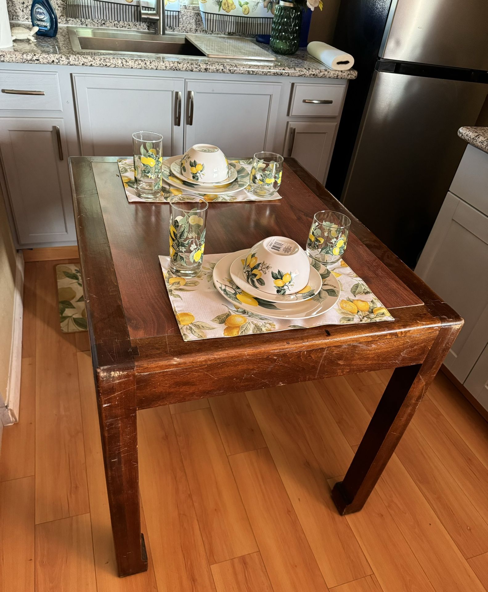 Small Dinning Table