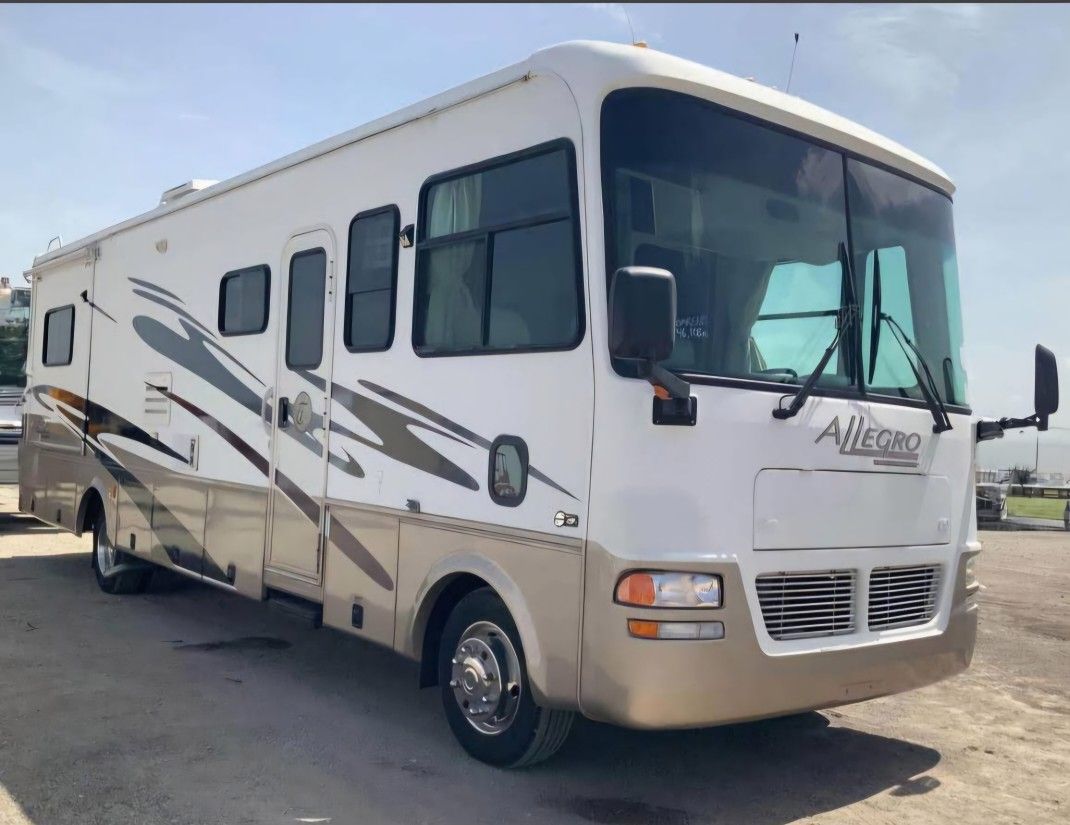 2005 Tiffin Allegro