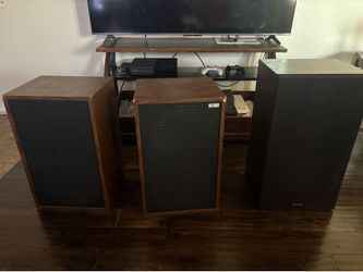Vintage Technics floor-standing home stereo speaker